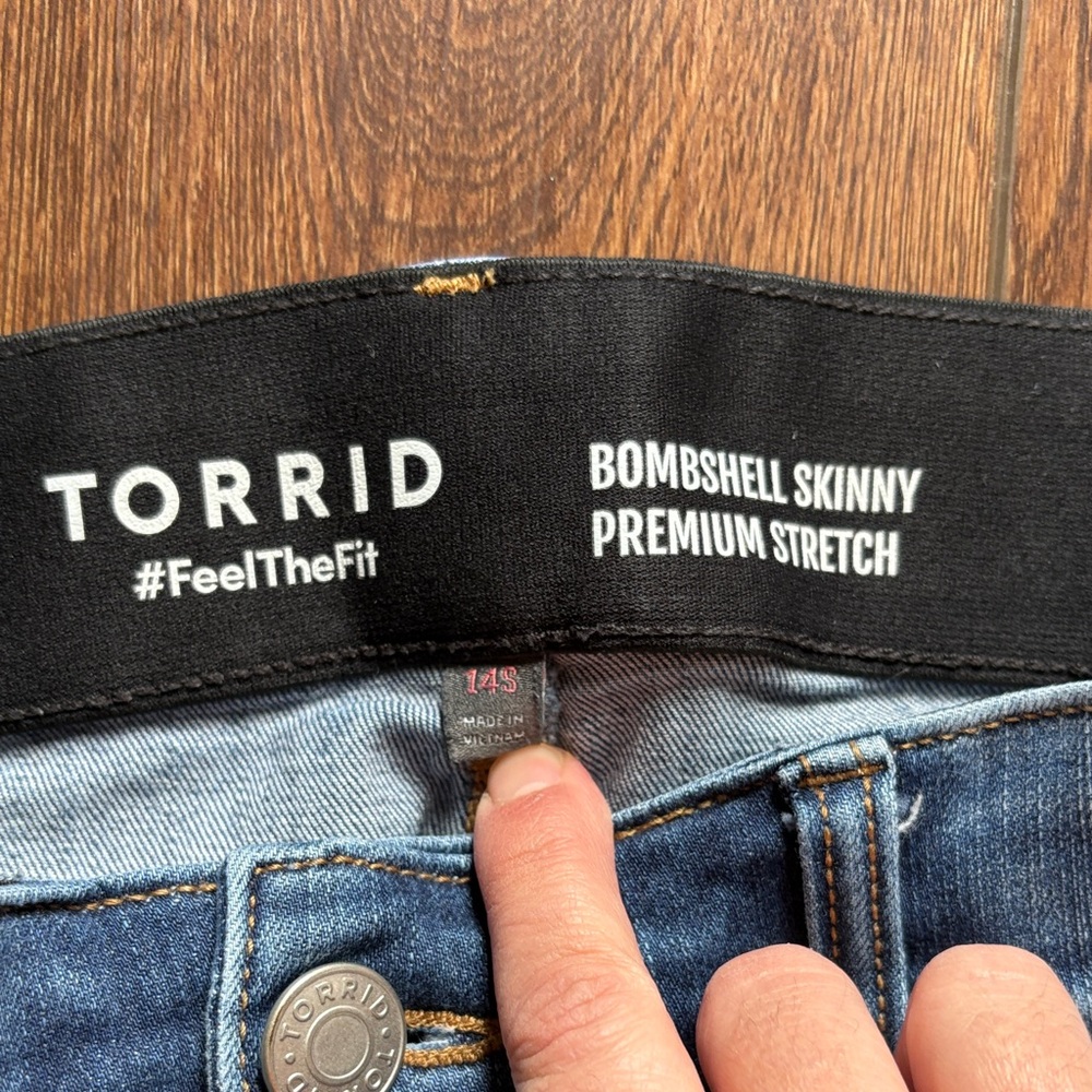 Torrid Bombshell High Rise Ripped Skinny Jeans - Picture 4 of 6